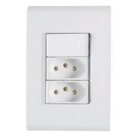 Conjunto 4x2 com 1 Interruptor Simples 10A 250V e 2 Tomadas 2P+T 10A 250V Liz Branco Tramontina