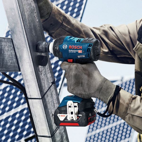 Chave de Impacto GDS 18V-400 18V Brushless 2 baterias e maleta Bosch