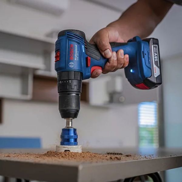 Combo Parafusadeira Furadeira Impacto Gsb 185-li + Chave de Impacto Gdr 18v-200, 2 Baterias e Maleta Bosch
