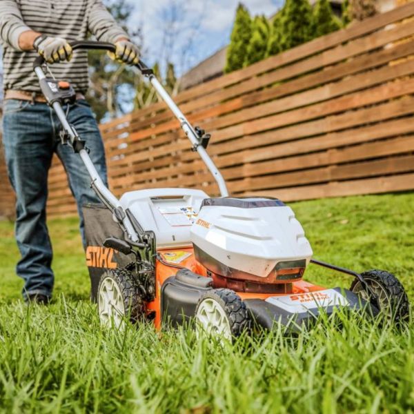 Cortador de Grama RMA 460 Sem Bateria 220V Stihl