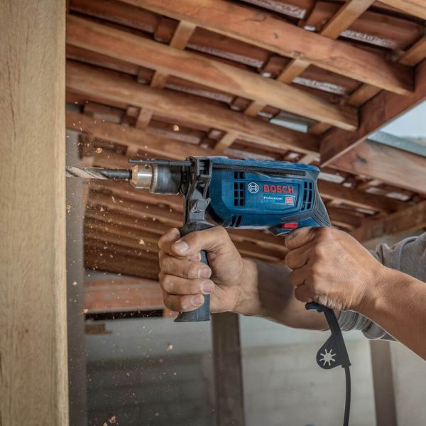 Furadeira de Impacto Bosch GSB 13 RE-MX5 - 750W 220V / 5 brocas e Maleta