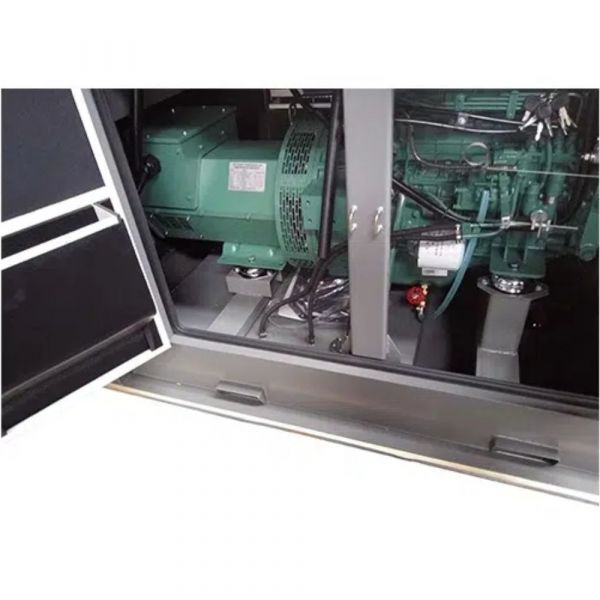 Gerador a Diesel Trifásico TDMG40SE3 380V 40KVA Toyama