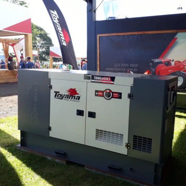 Gerador a Diesel Trifásico TDMG40SE3 380V 40KVA Toyama