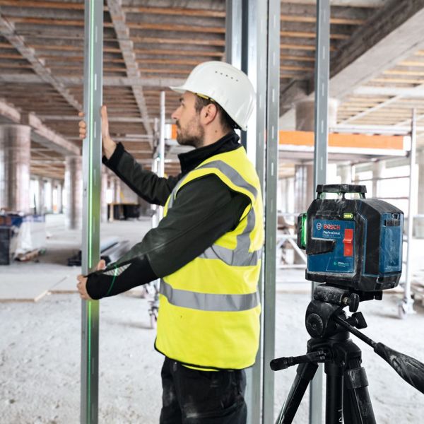Nivel a Laser GLL 8033 CG Verde Receptor LR 7 com Maleta Bosch