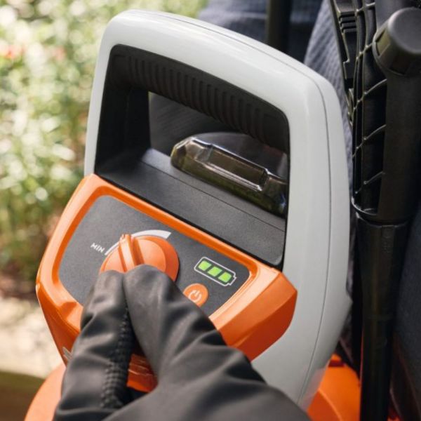 Pulverizador sem Bateria SGA 30 12V 5 Litros Stihl