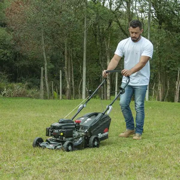 Cortador de Grama à Gasolina 3.5 HP 4 Tempos TLM420RM-38 com Recolhedor Toyama